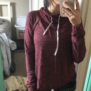 Maroon pull over